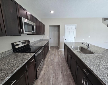 5493 Siltstone Street - Photo Thumbnail 8