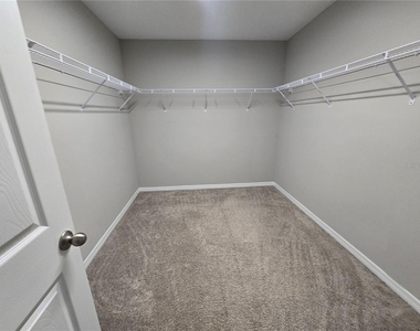 5493 Siltstone Street - Photo Thumbnail 26