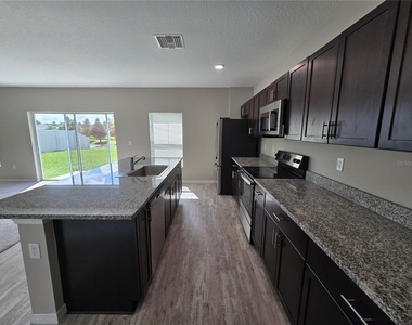 5493 Siltstone Street - Photo Thumbnail 10