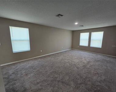 5493 Siltstone Street - Photo Thumbnail 12