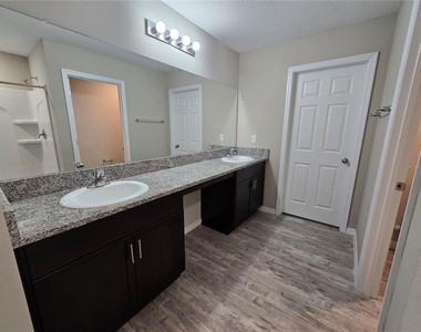 5493 Siltstone Street - Photo Thumbnail 24
