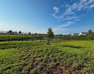 32040 Griffin Sands Ln - Photo Thumbnail 6