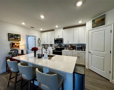 32040 Griffin Sands Ln - Photo Thumbnail 10