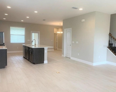 13075 Spring Grove Way - Photo Thumbnail 6