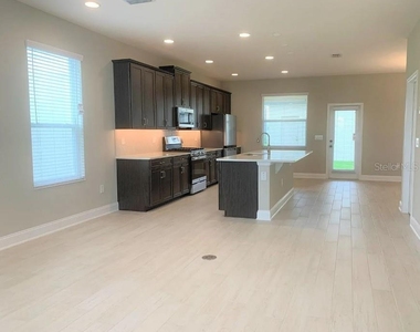 13075 Spring Grove Way - Photo Thumbnail 2