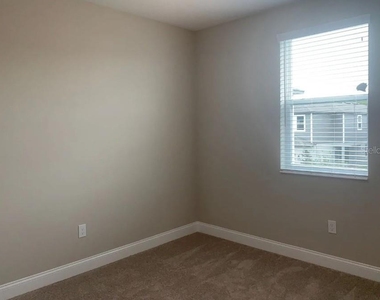 13075 Spring Grove Way - Photo Thumbnail 26