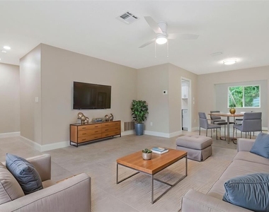 2958 Dundee Drive - Photo Thumbnail 4
