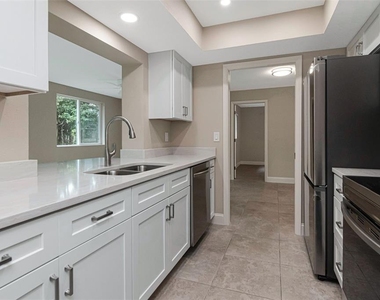 2958 Dundee Drive - Photo Thumbnail 16