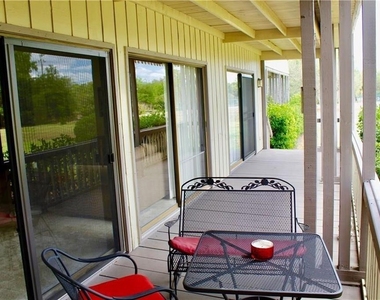 901 Tennis Way - Photo Thumbnail 17