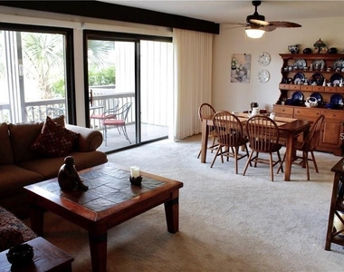 901 Tennis Way - Photo Thumbnail 2