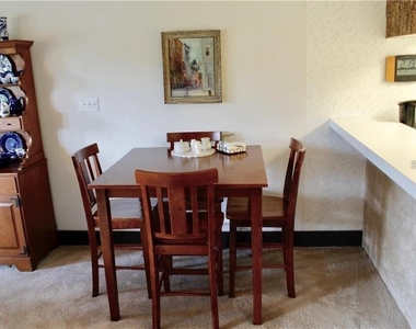 901 Tennis Way - Photo Thumbnail 10