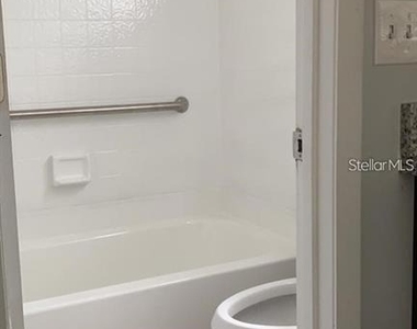 5805 N Daughtery Road - Photo Thumbnail 3