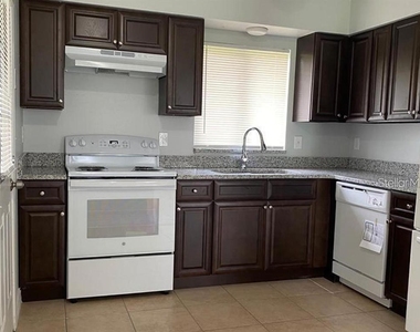5805 N Daughtery Road - Photo Thumbnail 1