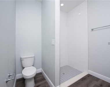 574 Geraldine Drive - Photo Thumbnail 10