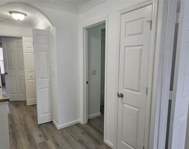 9153 Oak Fern Drive - Photo Thumbnail 14