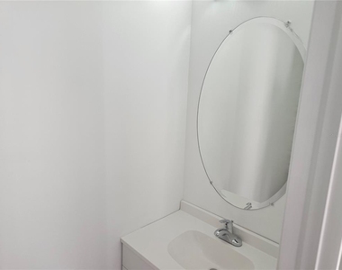 9153 Oak Fern Drive - Photo Thumbnail 10