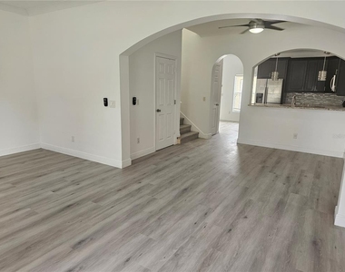 9153 Oak Fern Drive - Photo Thumbnail 2
