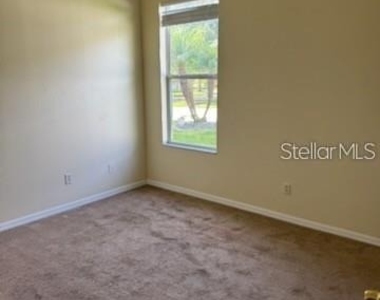 3321 Pawleys Loop N - Photo Thumbnail 4
