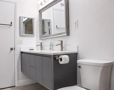 9101 Tudor Drive - Photo Thumbnail 7