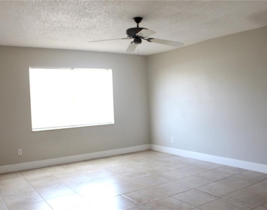 9101 Tudor Drive - Photo Thumbnail 8