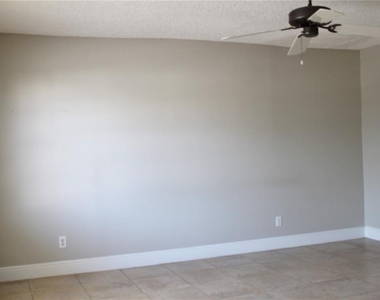 9101 Tudor Drive - Photo Thumbnail 6