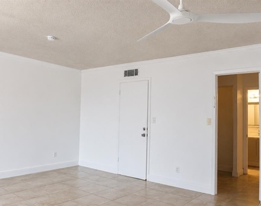 9101 Tudor Drive - Photo Thumbnail 17