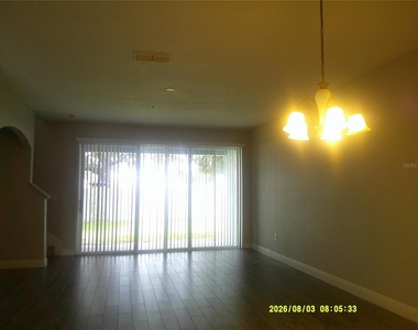 3098 Ashland Lane N - Photo Thumbnail 15