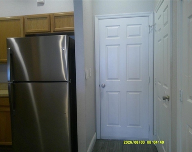 3098 Ashland Lane N - Photo Thumbnail 12