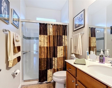 700 Shady Canyon Way - Photo Thumbnail 19