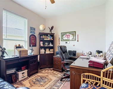 700 Shady Canyon Way - Photo Thumbnail 15