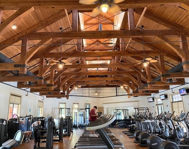 700 Shady Canyon Way - Photo Thumbnail 36