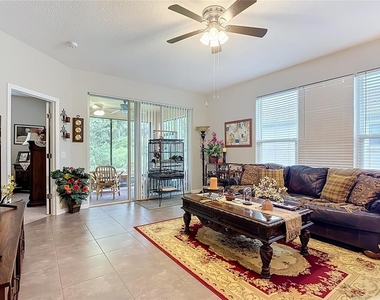 700 Shady Canyon Way - Photo Thumbnail 7