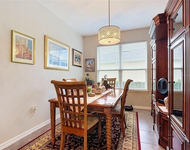 700 Shady Canyon Way - Photo Thumbnail 6