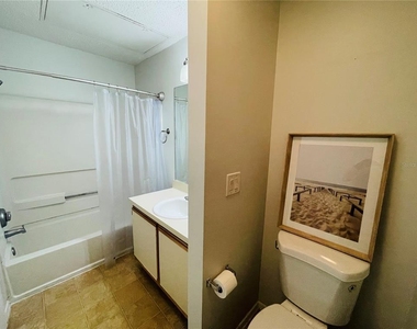 727 Sugar Bay Way - Photo Thumbnail 7