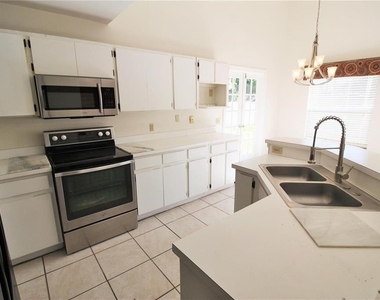 1309 Black Willow Trail - Photo Thumbnail 2