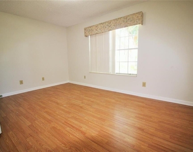 1309 Black Willow Trail - Photo Thumbnail 13