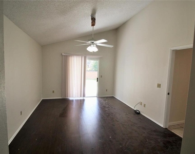 1309 Black Willow Trail - Photo Thumbnail 15