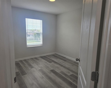 2802 Narcoossee Commons Way - Photo Thumbnail 17