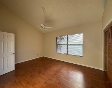 2050 San Marcos Drive Se - Photo Thumbnail 6