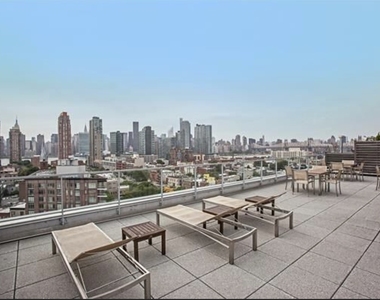 11-2 49th Avenue - Photo Thumbnail 5