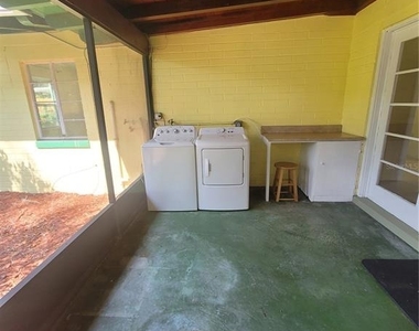 962 Ne 5th Street - Photo Thumbnail 12