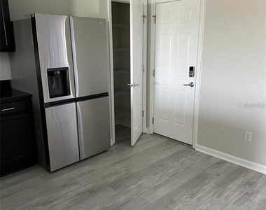 4500 Sw 52nd Circle - Photo Thumbnail 4