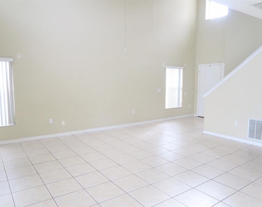 105 Owenshire Circle - Photo Thumbnail 1