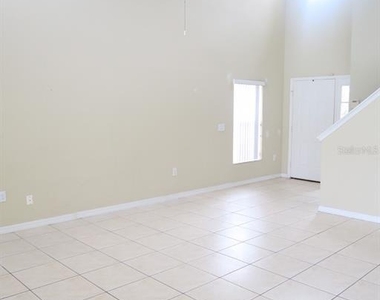 105 Owenshire Circle - Photo Thumbnail 2