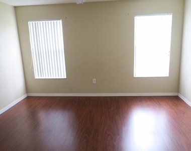 105 Owenshire Circle - Photo Thumbnail 6
