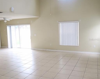 105 Owenshire Circle - Photo Thumbnail 3