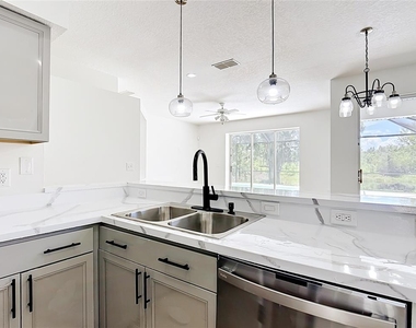 2944 Sunset Vista Boulevard - Photo Thumbnail 11