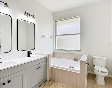 2944 Sunset Vista Boulevard - Photo Thumbnail 15