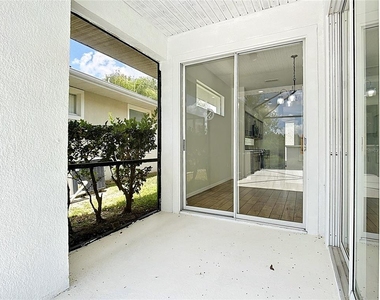 2944 Sunset Vista Boulevard - Photo Thumbnail 35