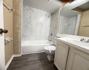 4714 Sutton Terrace - Photo Thumbnail 22
